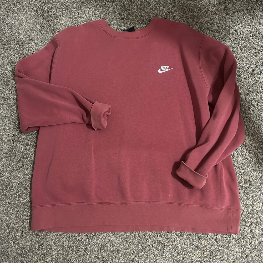 Red Nike crewneck in a size XXL